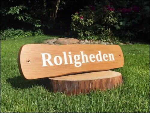 https://www.denlilletraefaelder.dk