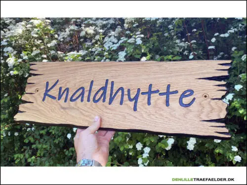 www.denlilletraefaelder.dk - Din gravør af massive træskilte!